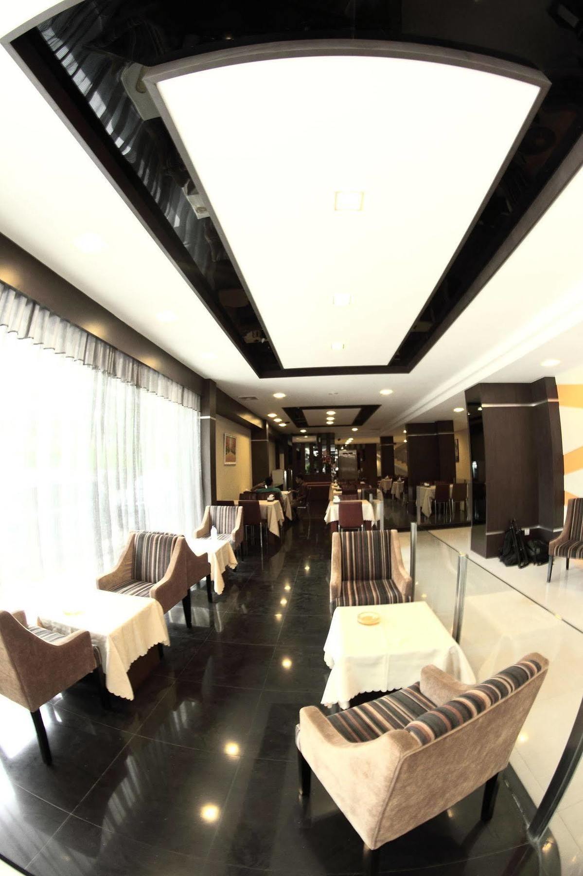 Nagoya One Hotel Batam Exteriör bild